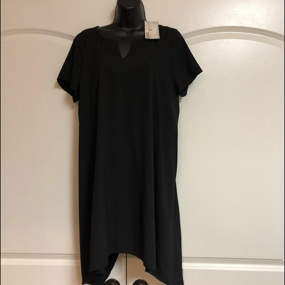 Milla Black Asymmetrical Hem Ruffle Back Mini Oversized Dress M